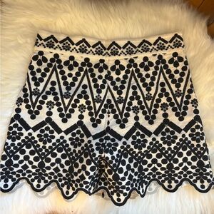 Zara Black and White Shorts Gently Worn sz Small